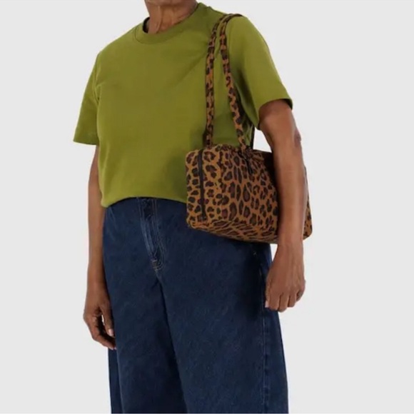 BAGGU | Handbag | Nylon Bowler Bag | Leopard - Picture 9 of 14
